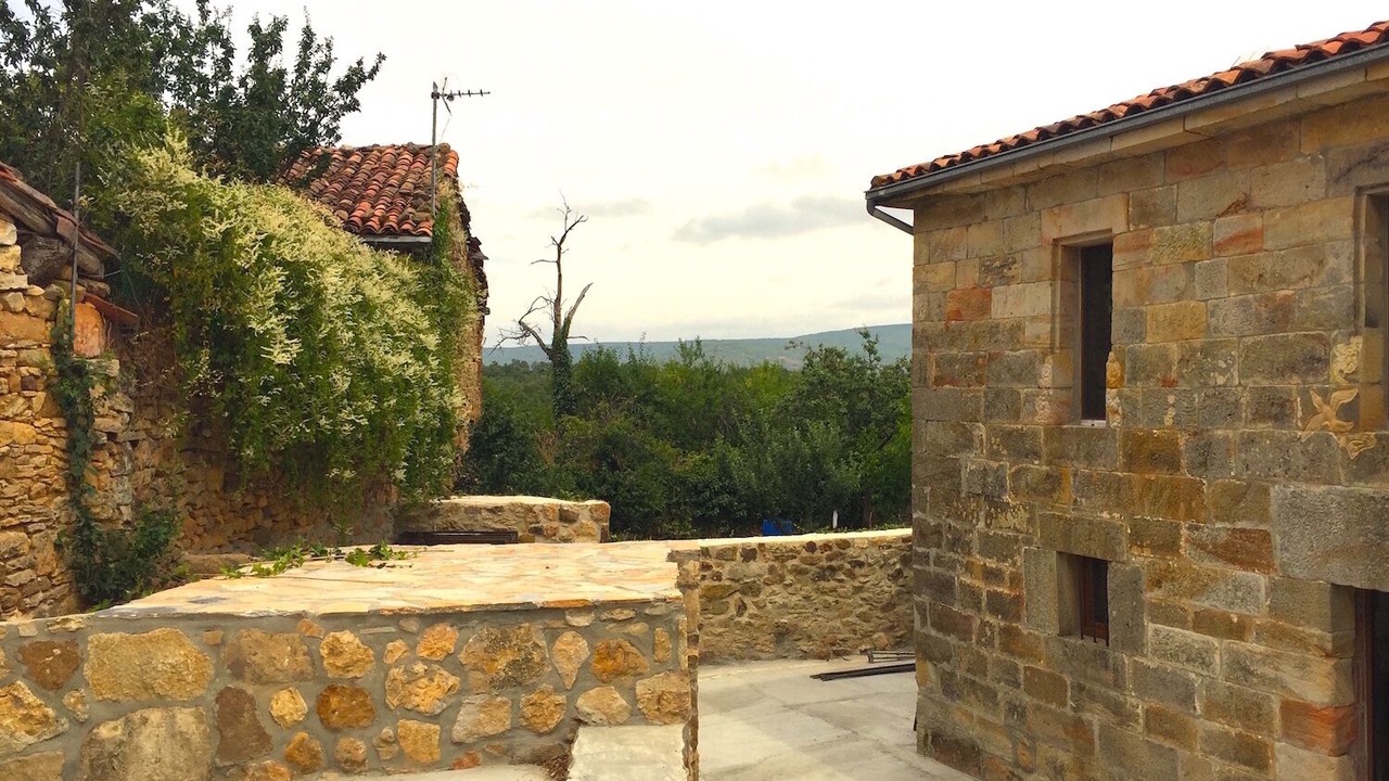 Photo of Patio Balcony in Valderredible
