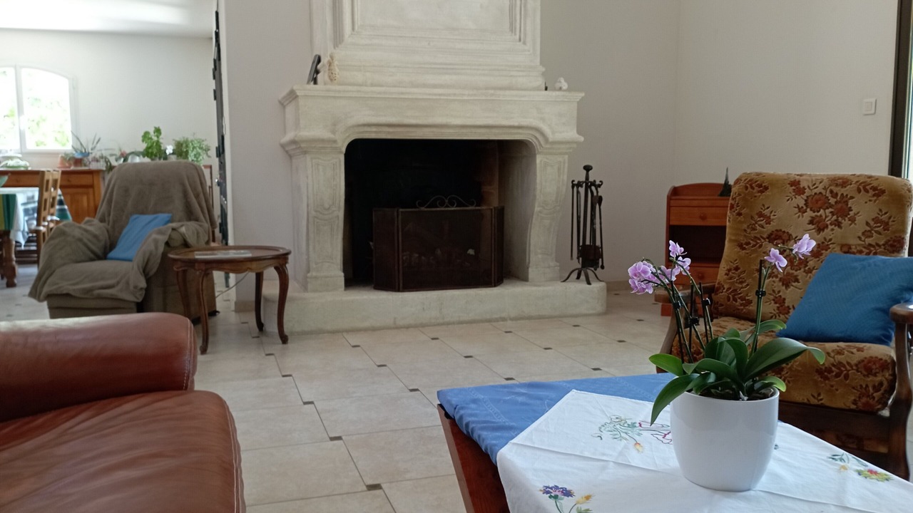 Photo of Livingroom in Caumont-sur-Durance