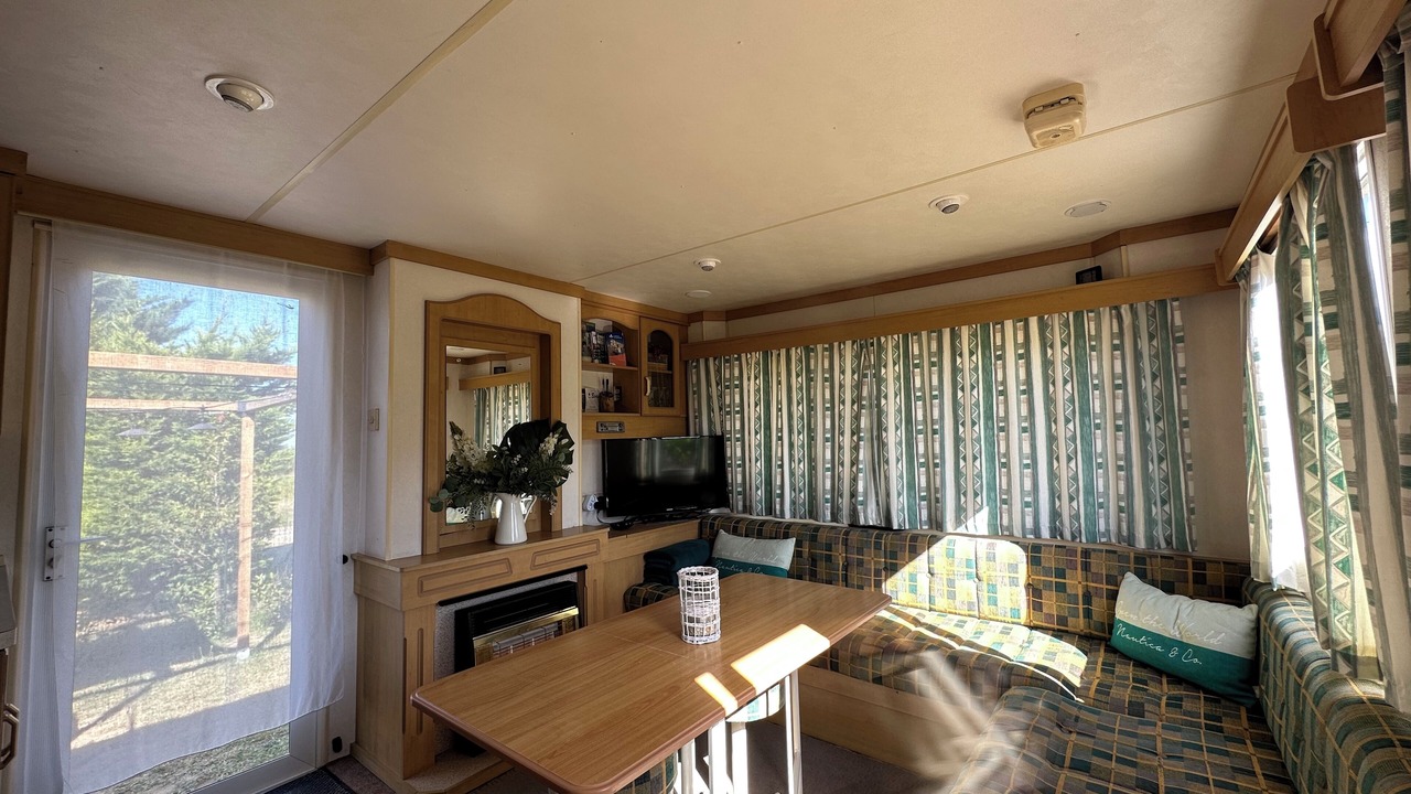 Photo of Livingroom in Saint-Pantaleon-les-Vignes