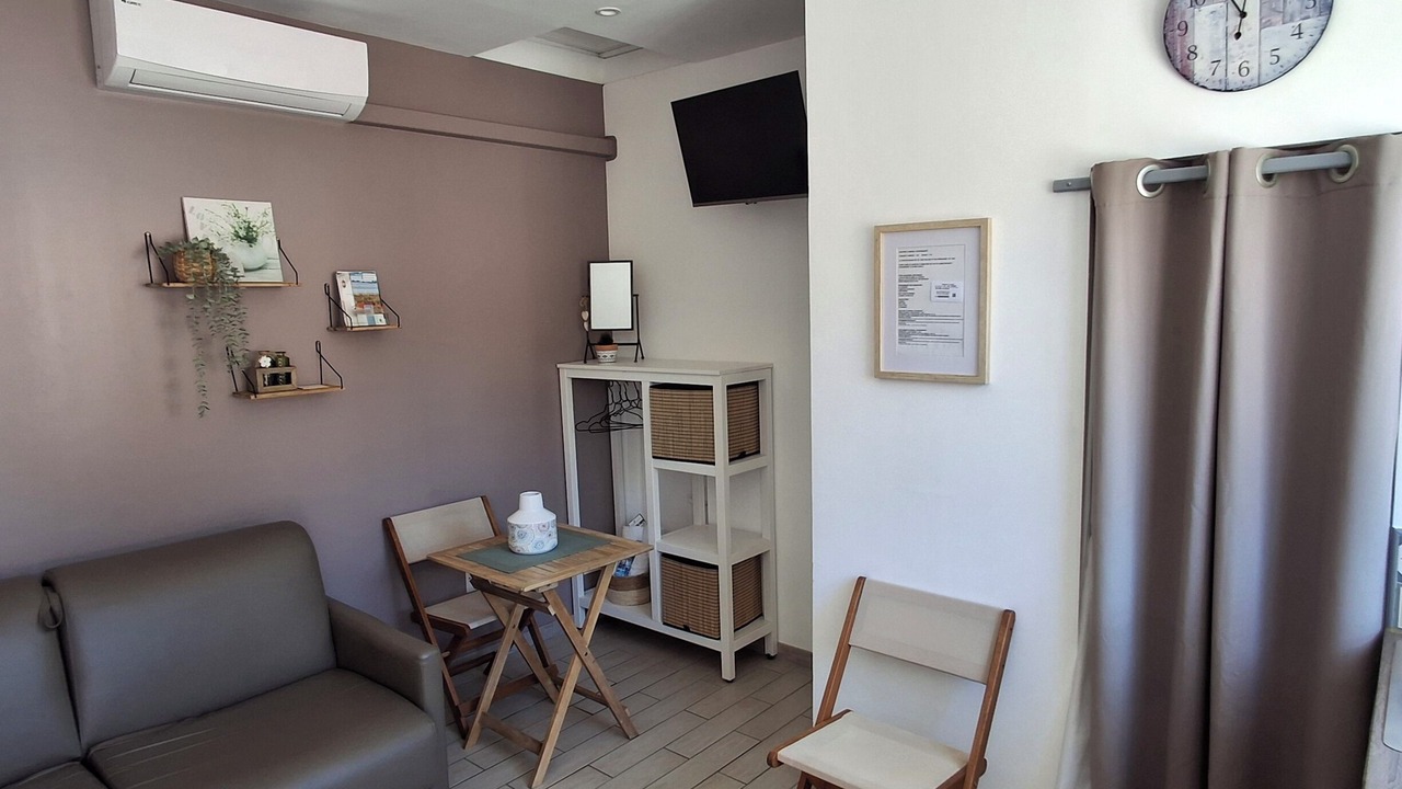 Photo of Livingroom in Port-Saint-Louis-du-Rhone
