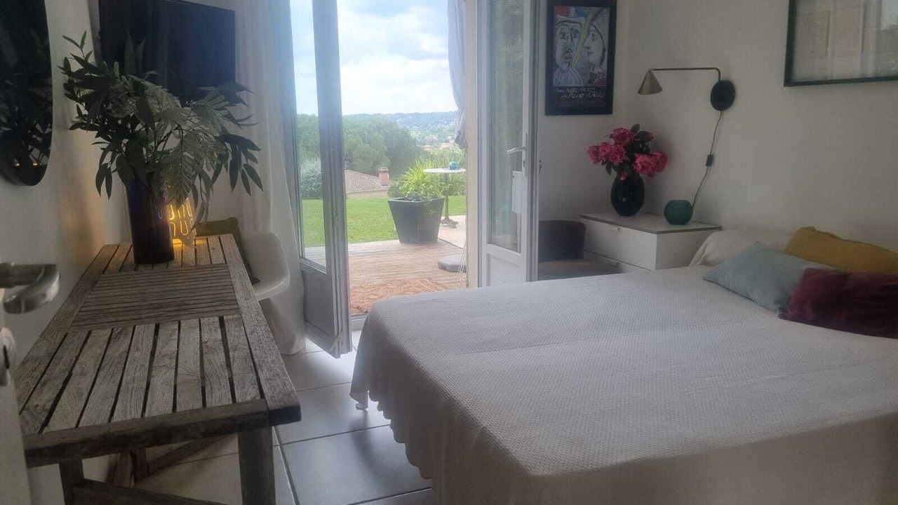 Photo of Bedroom in Villeneuve-les-Avignon