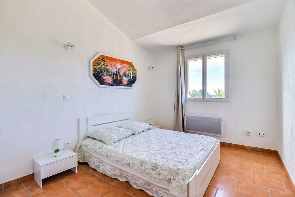 Photo of Bedroom in Beaucaire