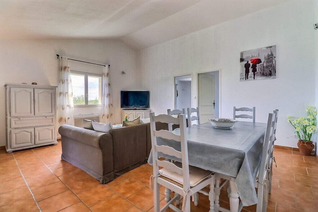 Photo of Livingroom in Beaucaire