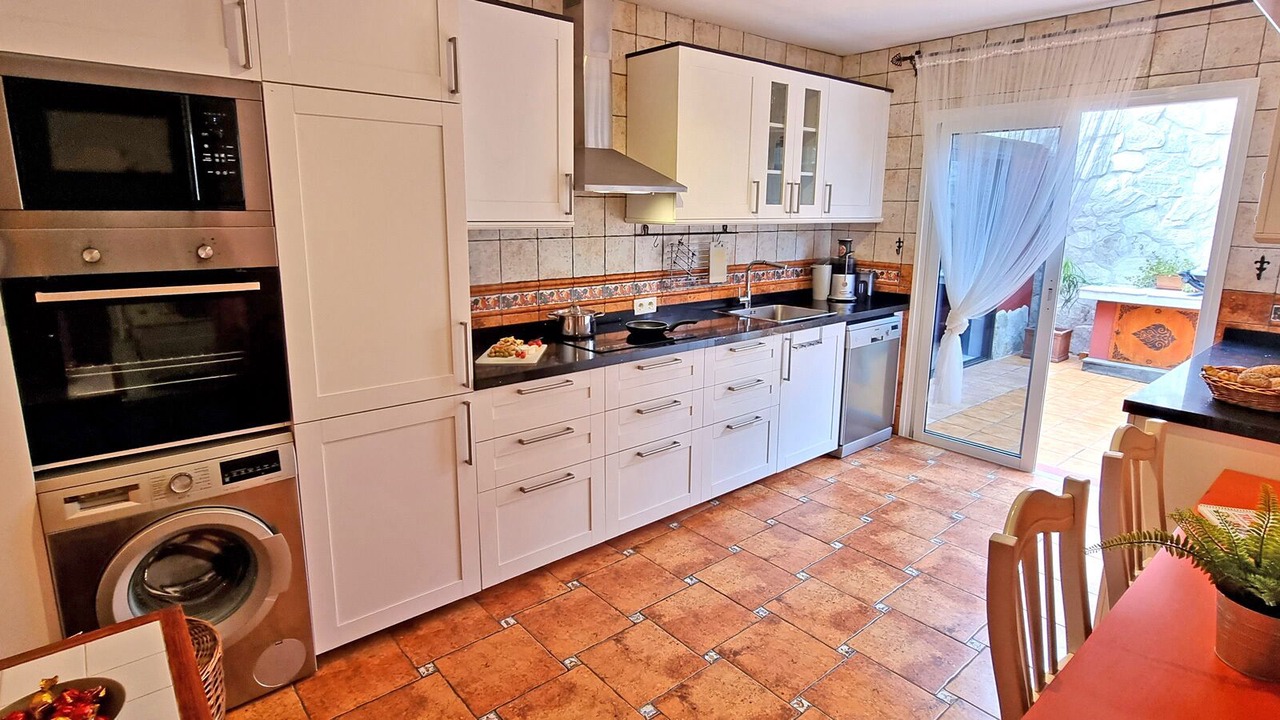 Photo of Kitchen in Tarajalejo