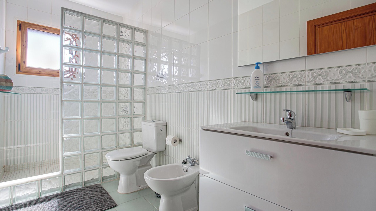 Photo of Bathroom in Puerto del Carmen