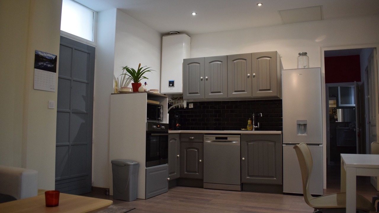 Photo of Kitchen in Quartier Administrations