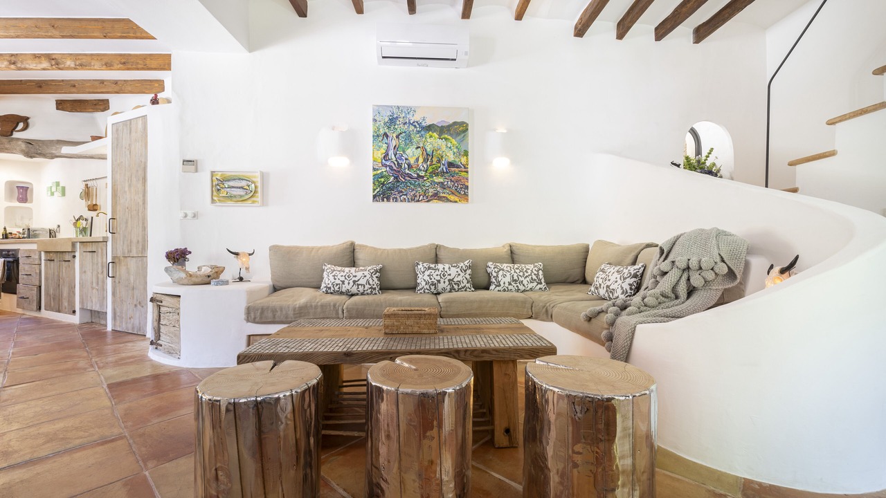 Photo of Livingroom in Deia