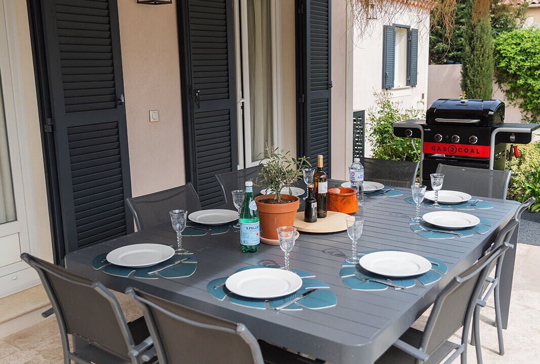 Photo of Outdoor in Mouries