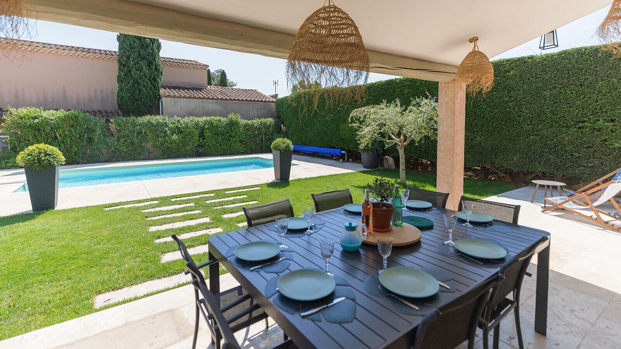Photo of Outdoor in Mouries
