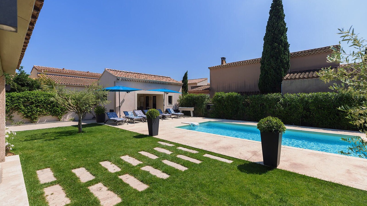 Photo of Outdoor in Mouries