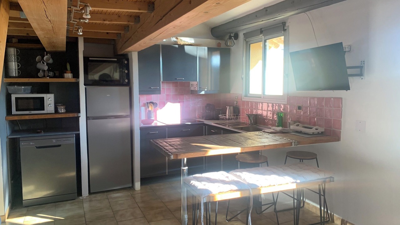 Photo of Kitchen in Entraigues-sur-la-Sorgue