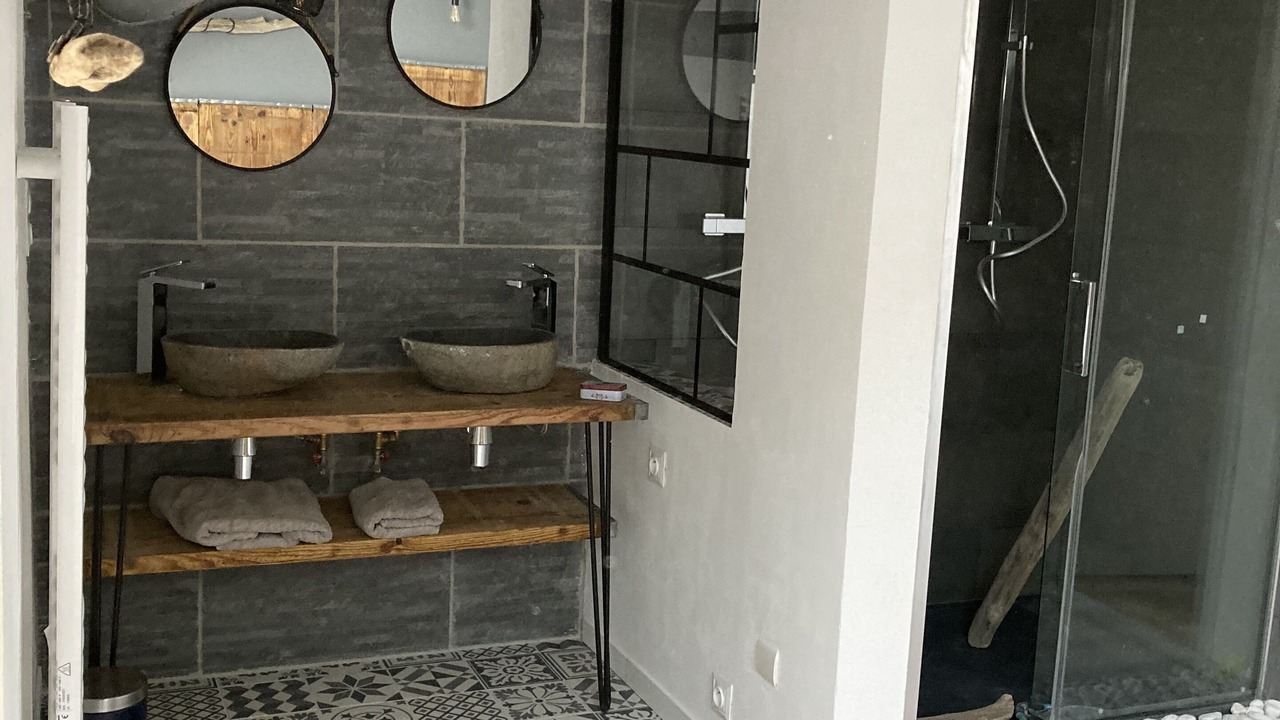 Photo of Bathroom in Entraigues-sur-la-Sorgue