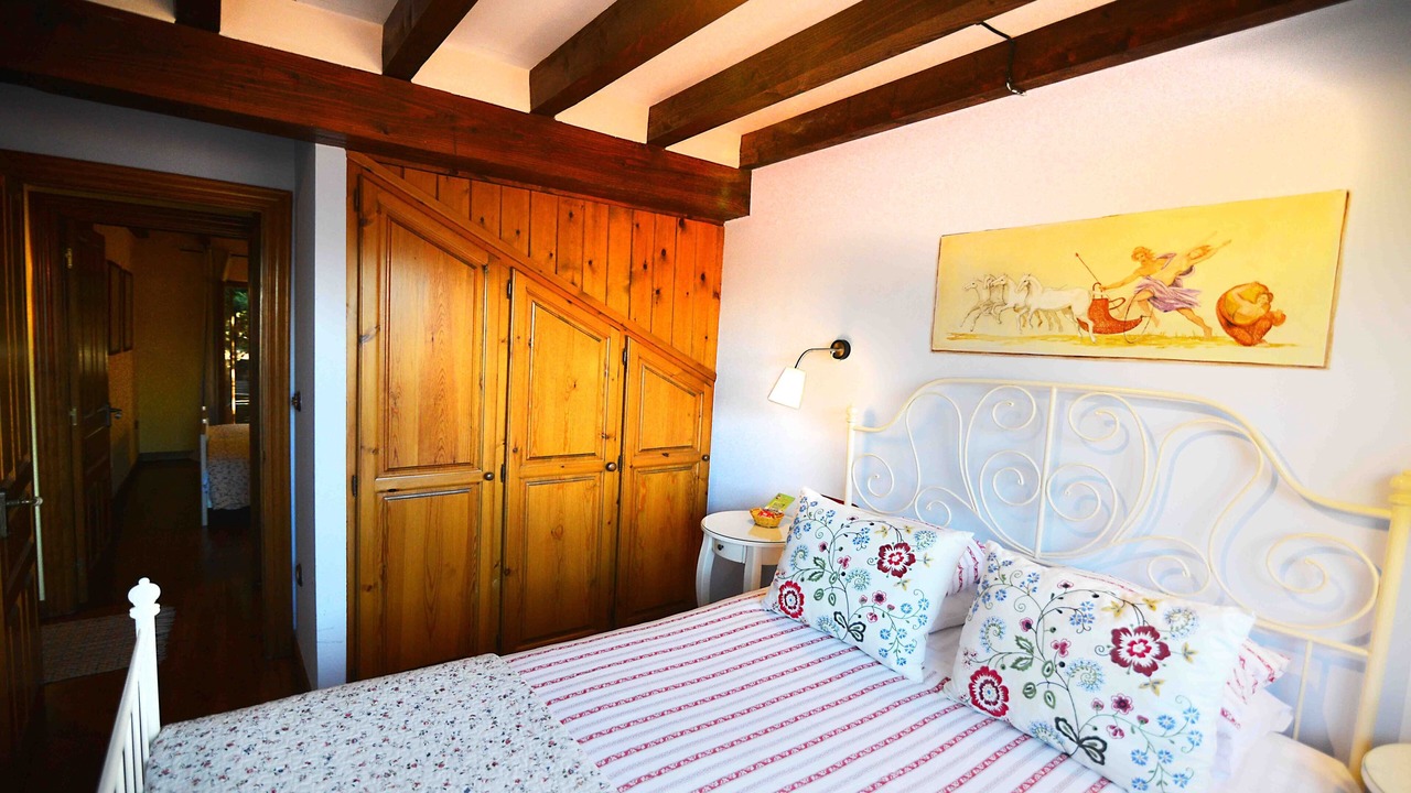 Photo of Bedroom in Tudes