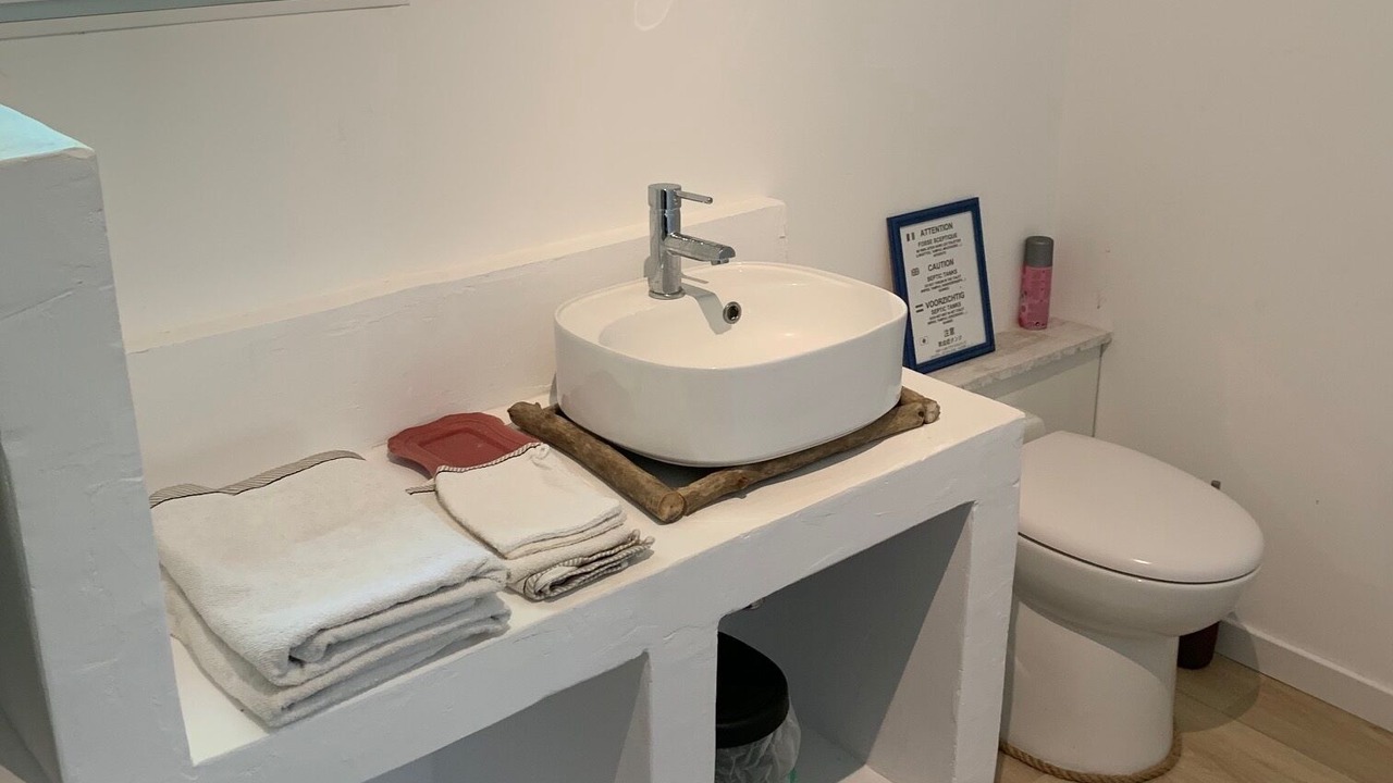 Photo of Bathroom in Saint-Maximin
