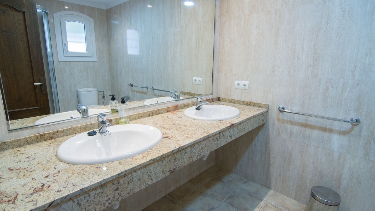 Photo of Bathroom in Nerja City Centre