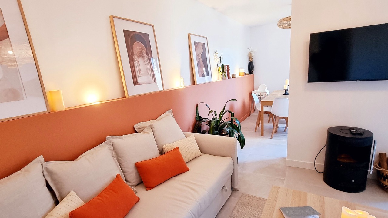 Photo of Livingroom in Cote Ouest Ormeaux