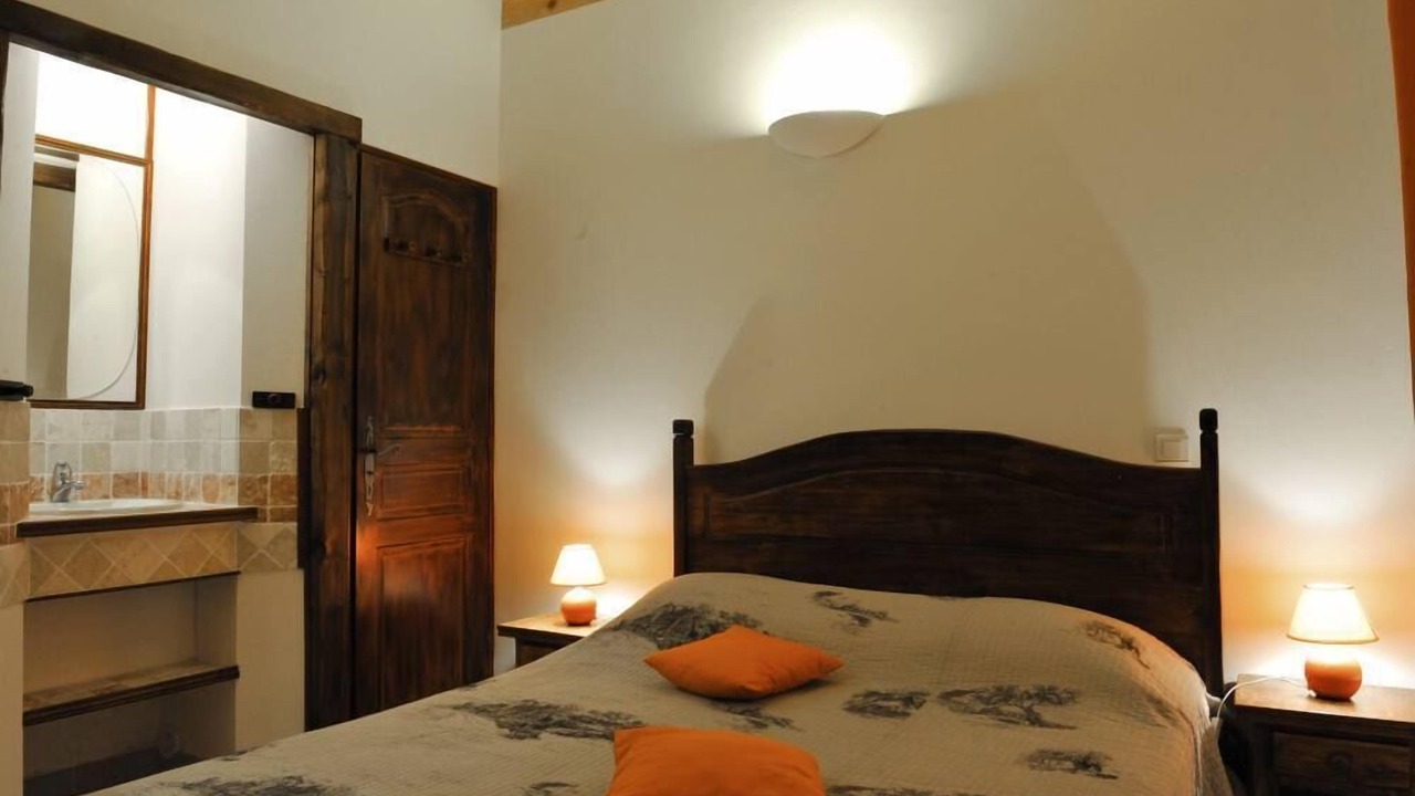 Photo of Bedroom in Saint-Marcel-de-Careiret
