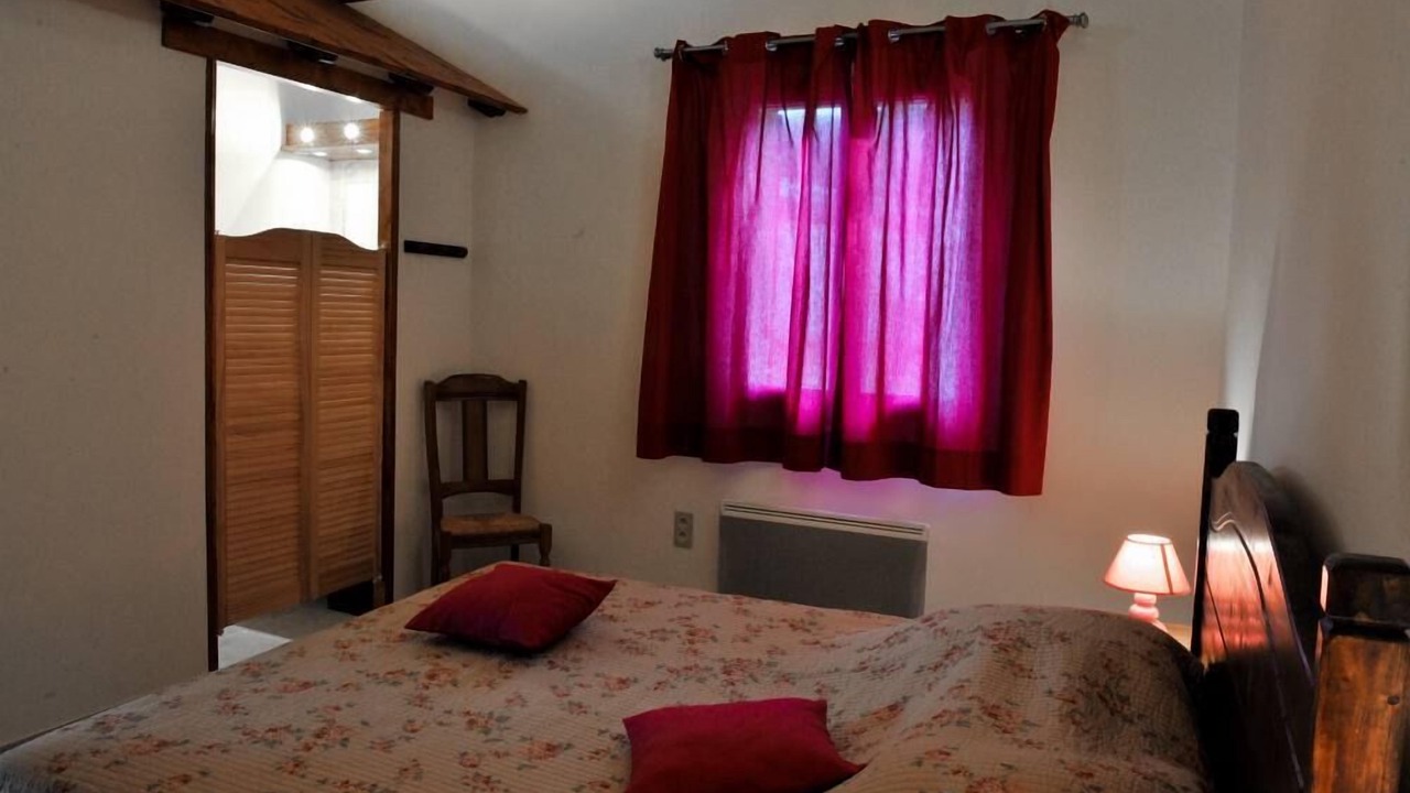 Photo of Bedroom in Saint-Marcel-de-Careiret