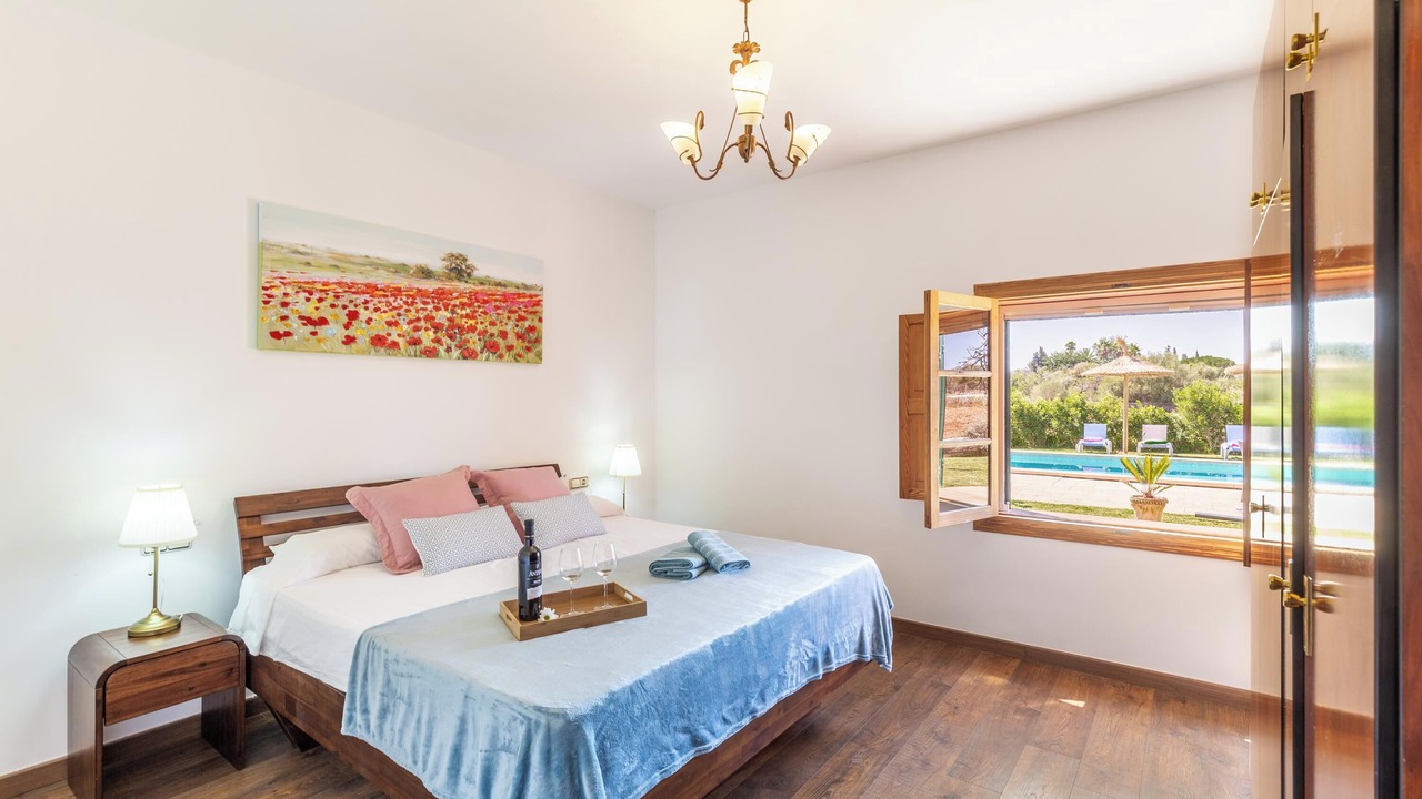 Photo of Bedroom in Sencelles