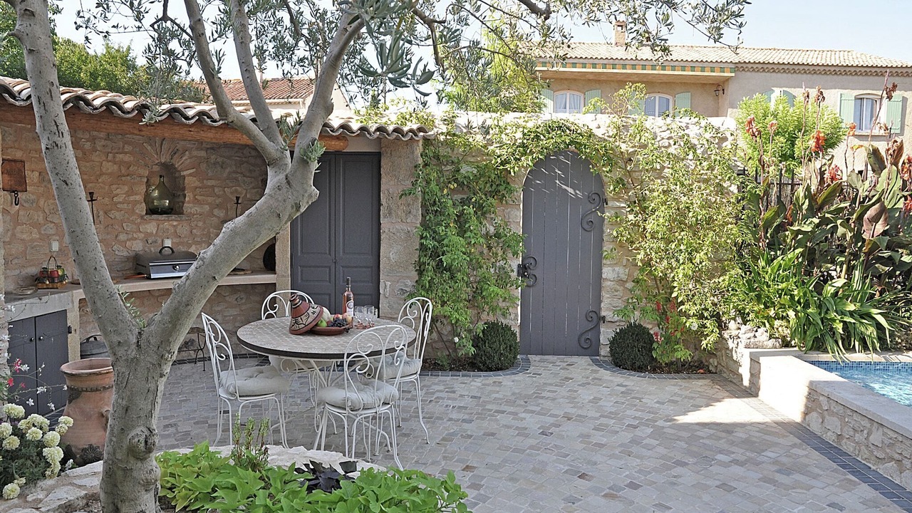Photo of Outdoor in Couteron