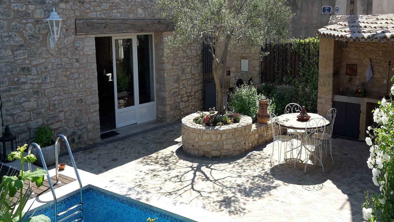 Photo of Patio Balcony in Couteron