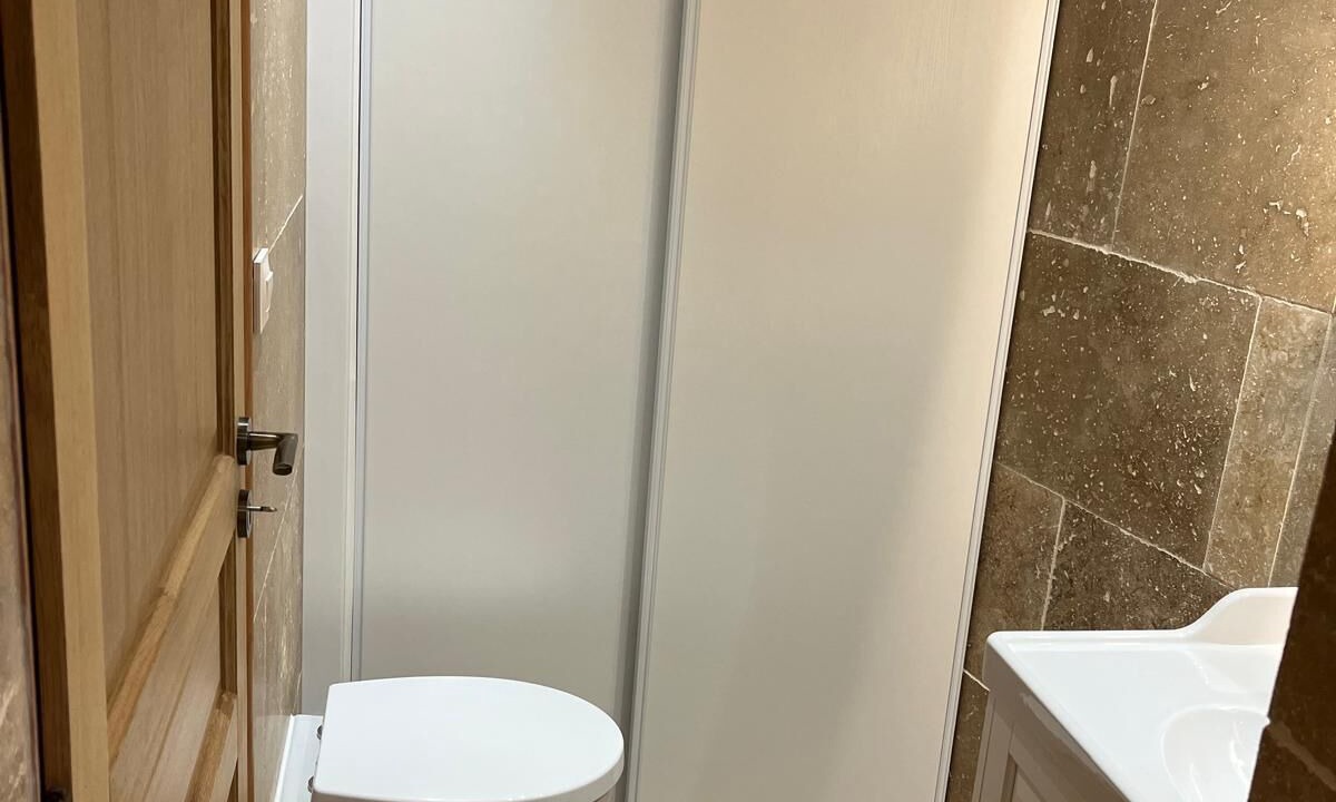 Photo of Bathroom in Labastide-de-Virac