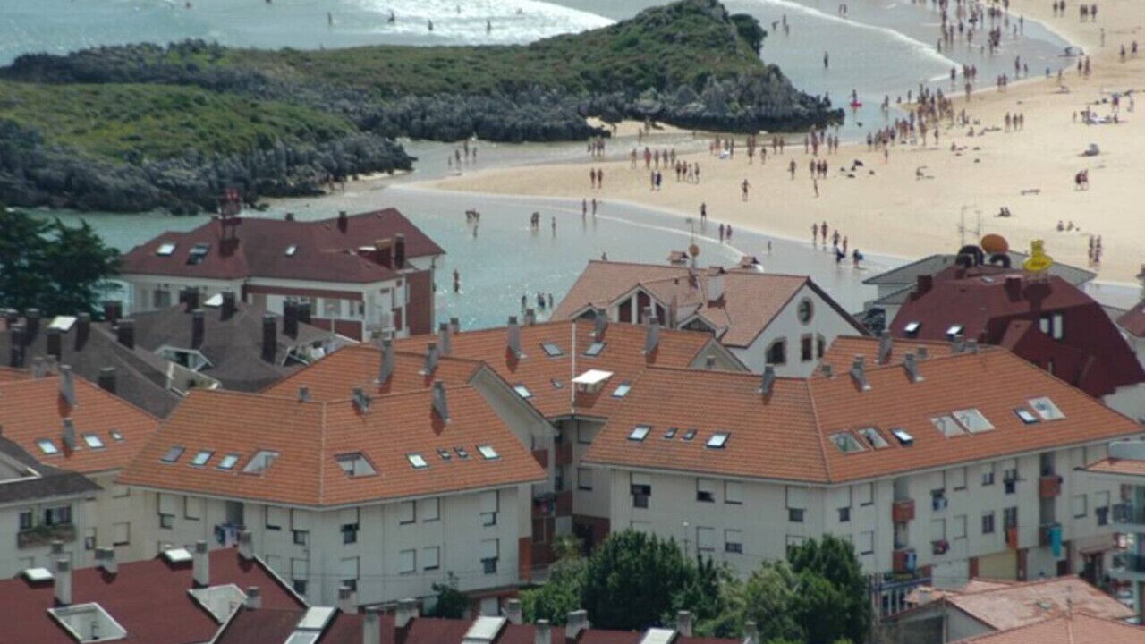 Photo of Others in Isla