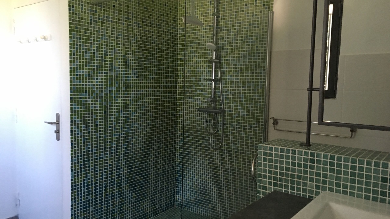 Photo of Bathroom in Saint-Siffret