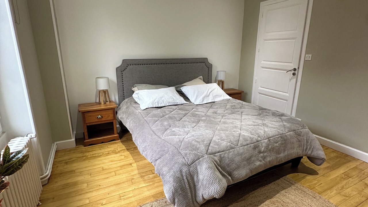 Photo of Bedroom in Dampniat