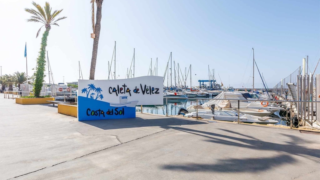 Photo of Others in Caleta de Velez
