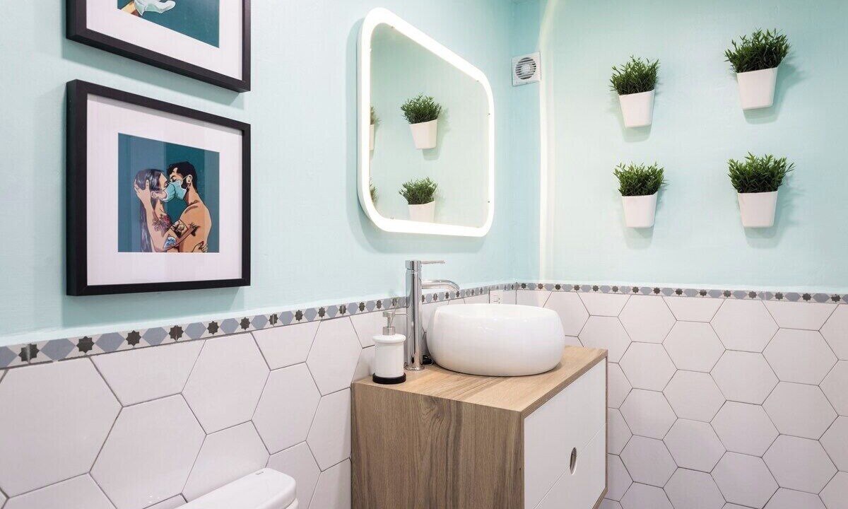 Photo of Bathroom in Historical Center