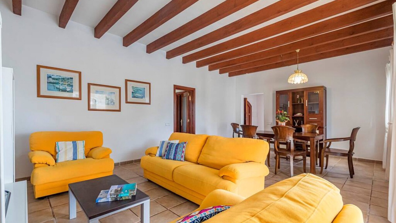Photo of Livingroom in Binibequer Vell