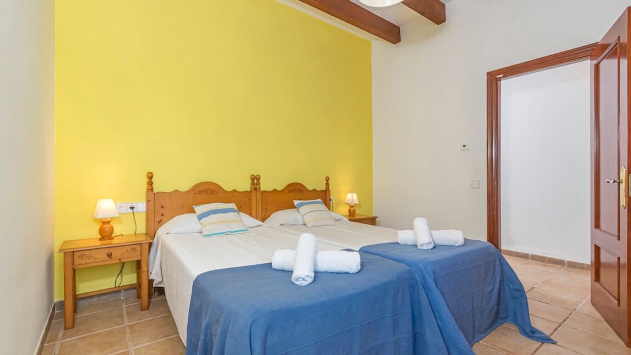 Photo of Bedroom in Binibequer Vell