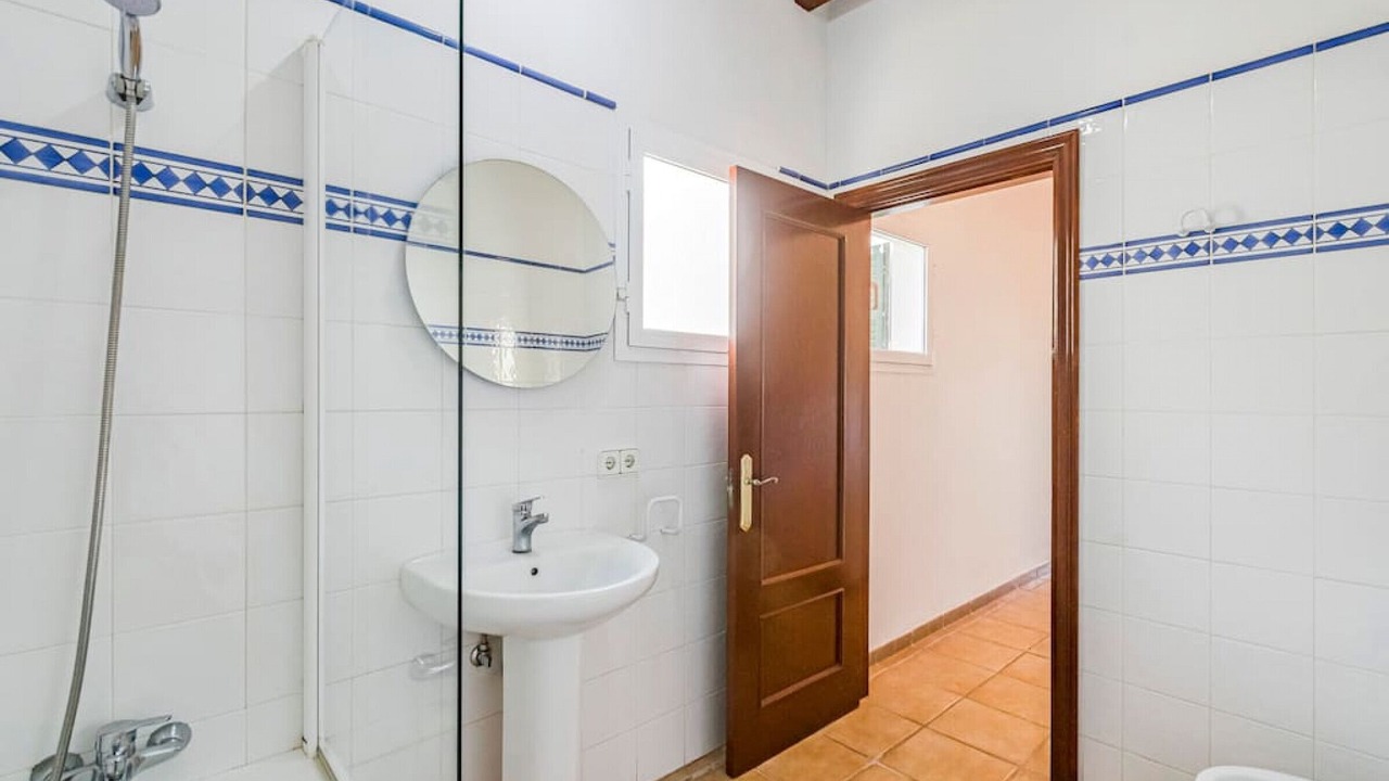 Photo of Bathroom in Binibequer Vell