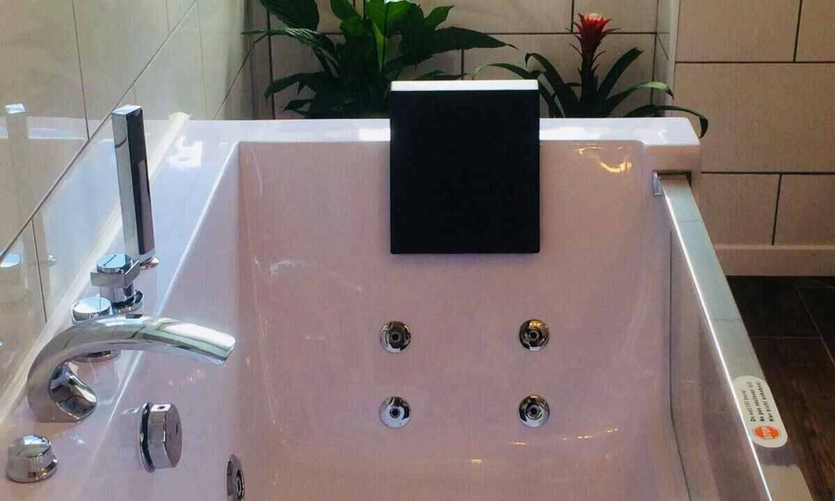 Photo of Bathroom in Saint-Etienne-de-Boulogne