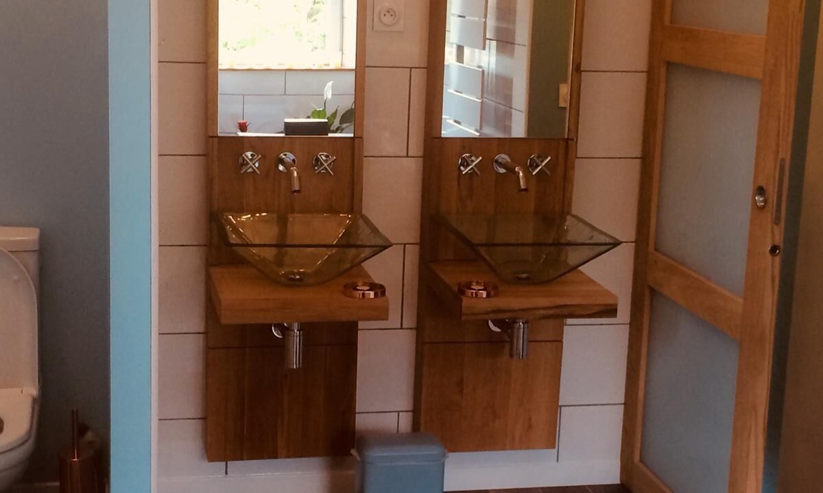 Photo of Bathroom in Saint-Etienne-de-Boulogne