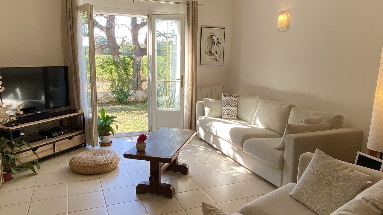 Photo of Livingroom in Mouries