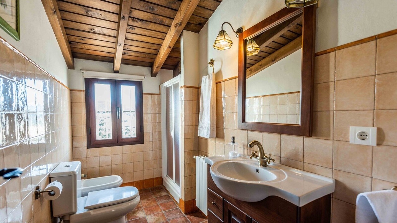 Photo of Bathroom in Arroyomolinos de Leon