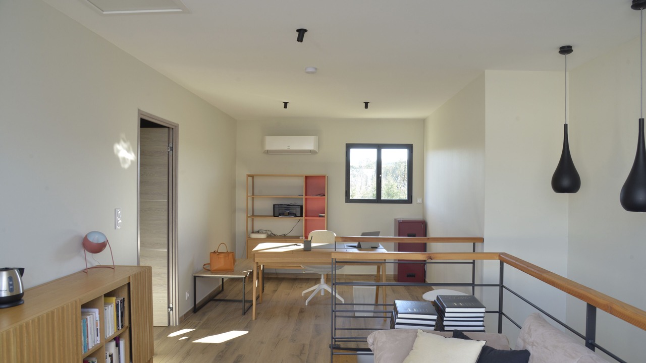 Photo of Livingroom in Barjac
