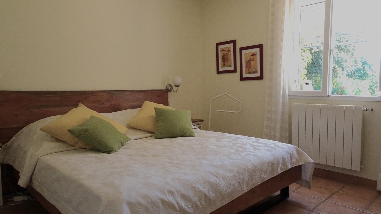 Photo of Bedroom in Garrigues-Sainte-Eulalie