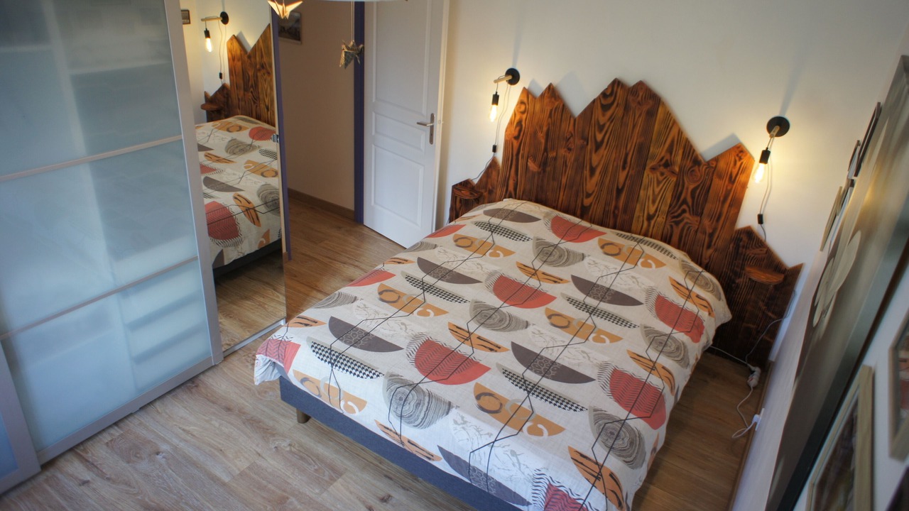 Photo of Bedroom in Pont-de-Poitte