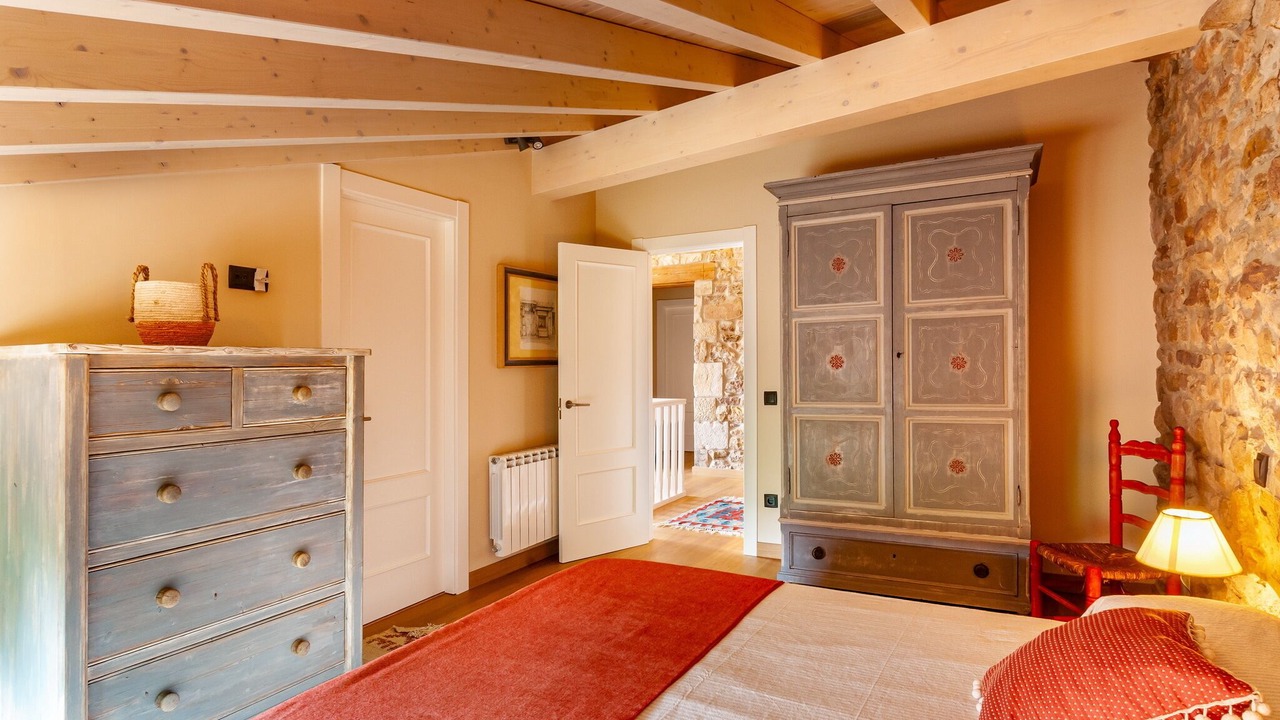 Photo of Bedroom in Herrera de Ibio