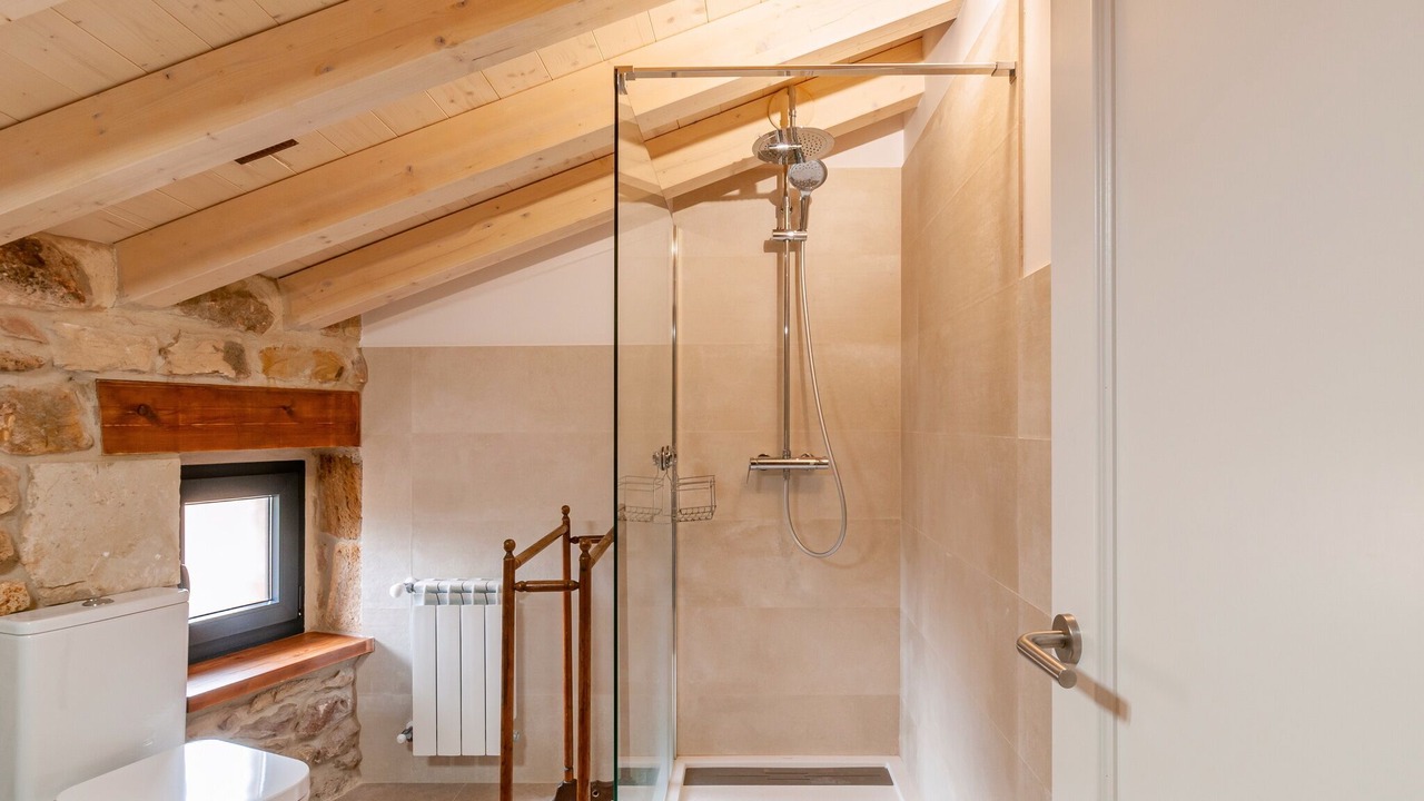 Photo of Bathroom in Herrera de Ibio