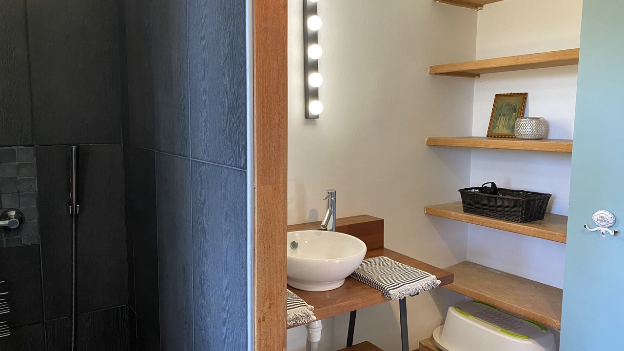 Photo of Bathroom in St.-Remy-de-Provence
