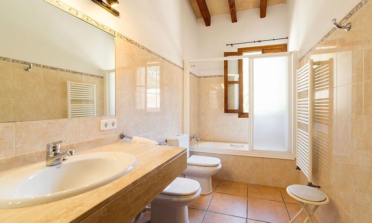 Photo of Bathroom in Crestatx