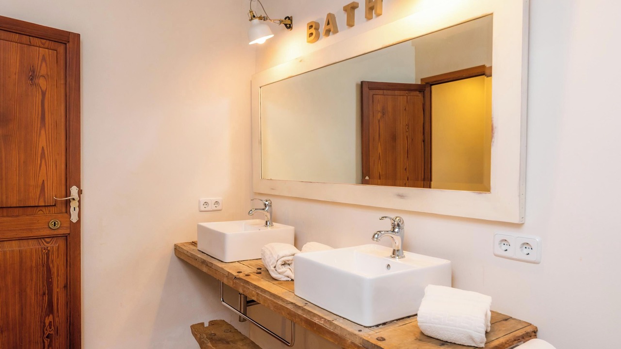 Photo of Bathroom in Llucmajor