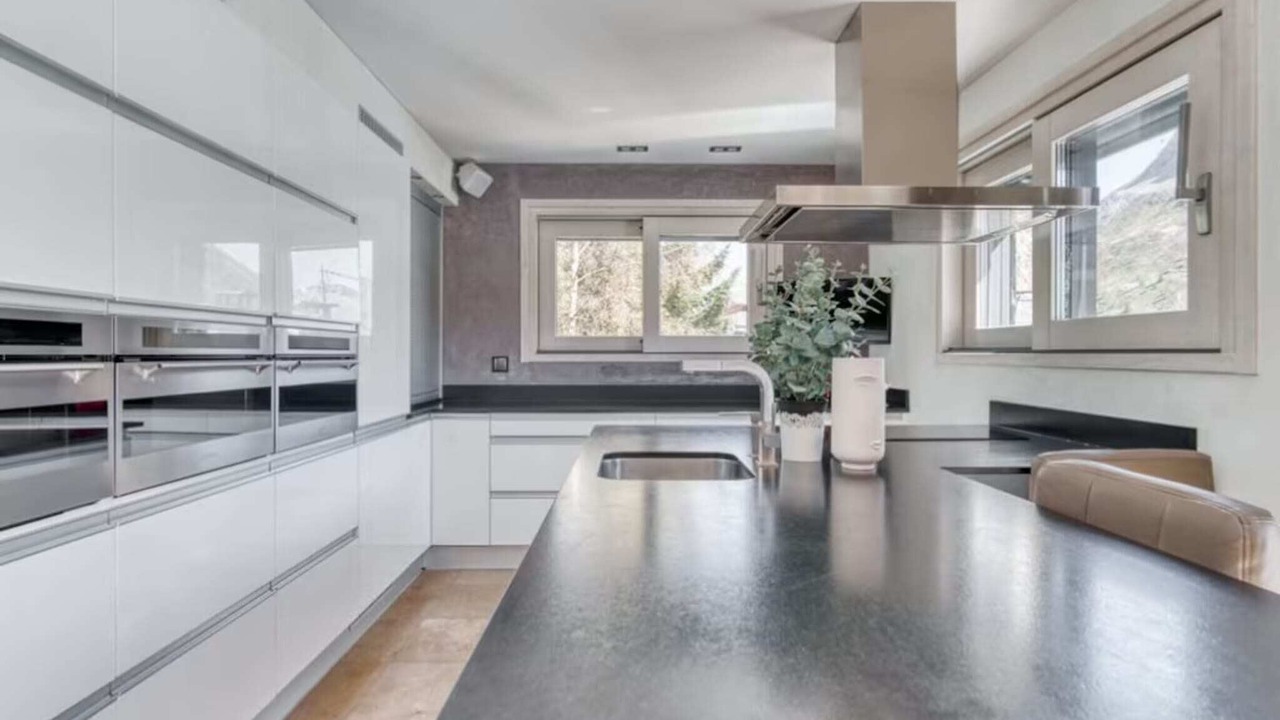 Photo of Kitchen in Tignes le Lac