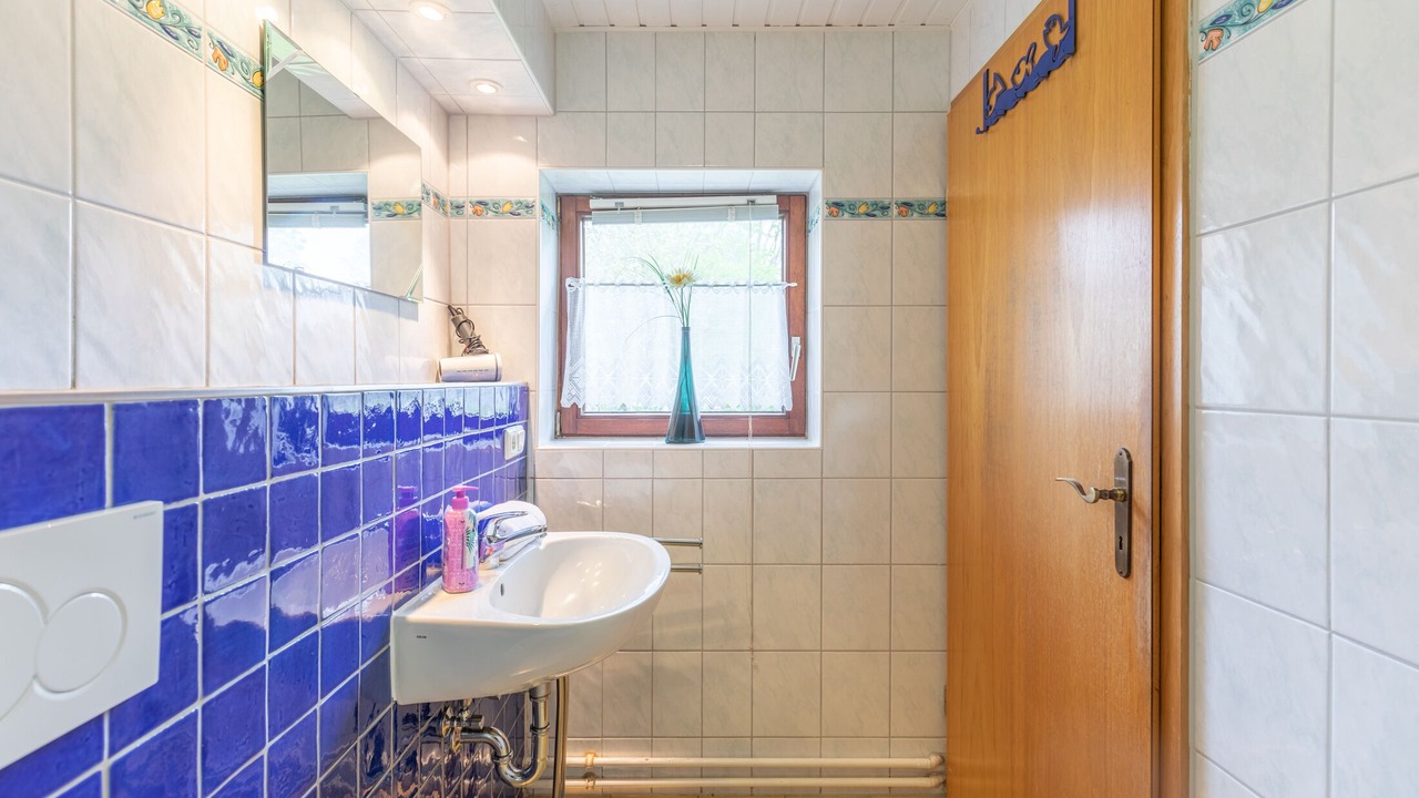 Photo of Bathroom in Emmelsbuell-Horsbuell