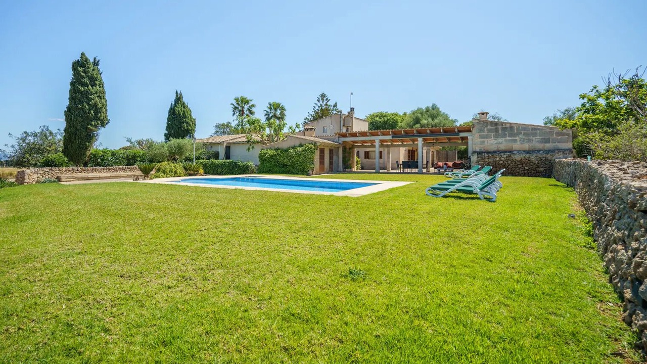 Photo of Outdoor in Muro