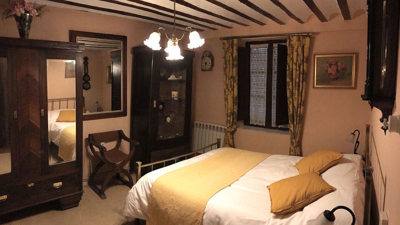 Photo of Bedroom in Mesones